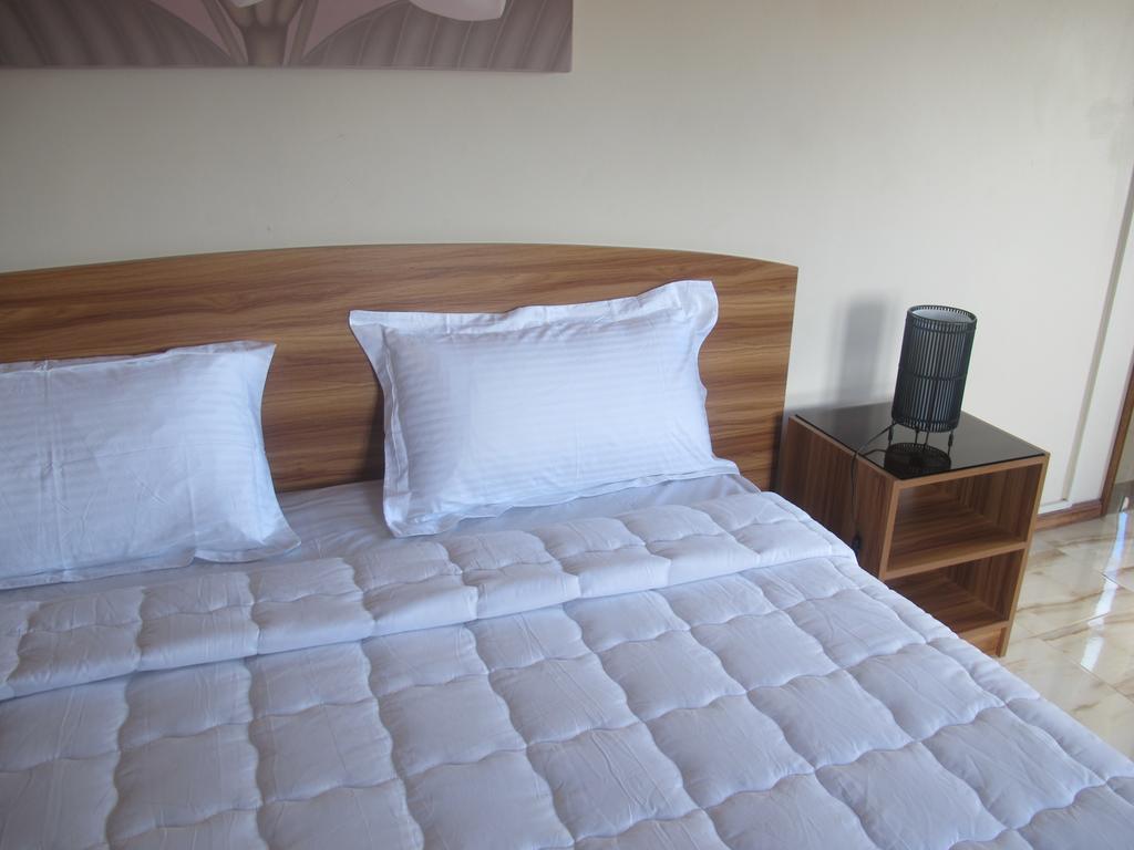 Auberge Le Rajah Quatre Bornes Zimmer foto
