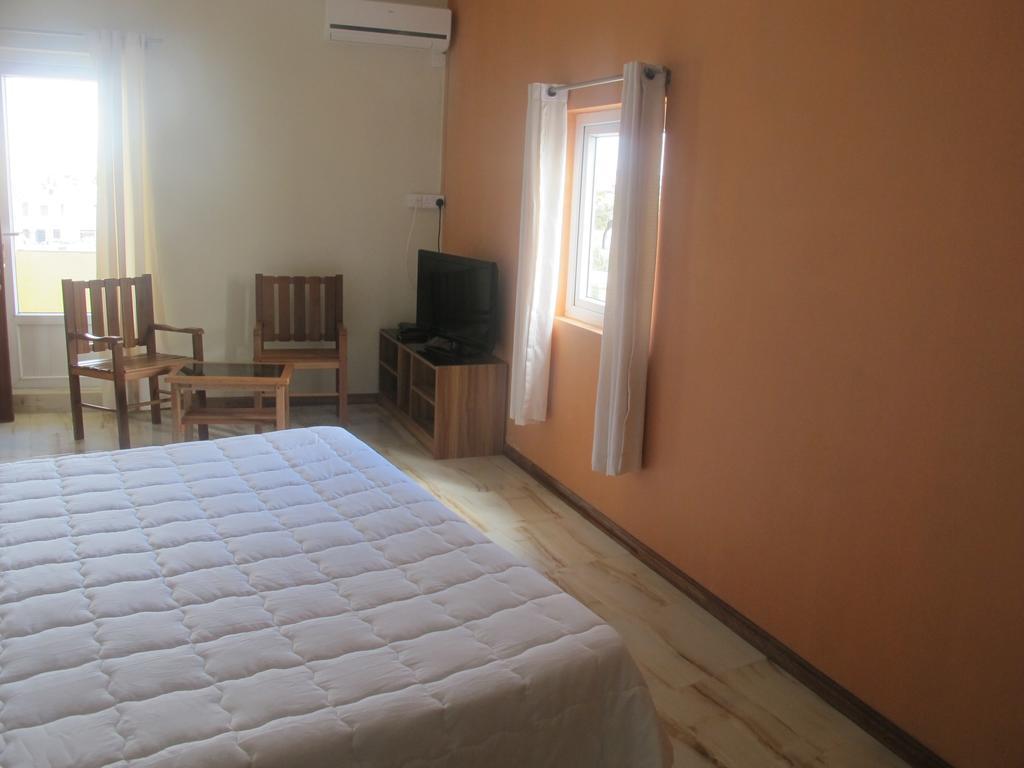 Auberge Le Rajah Quatre Bornes Zimmer foto